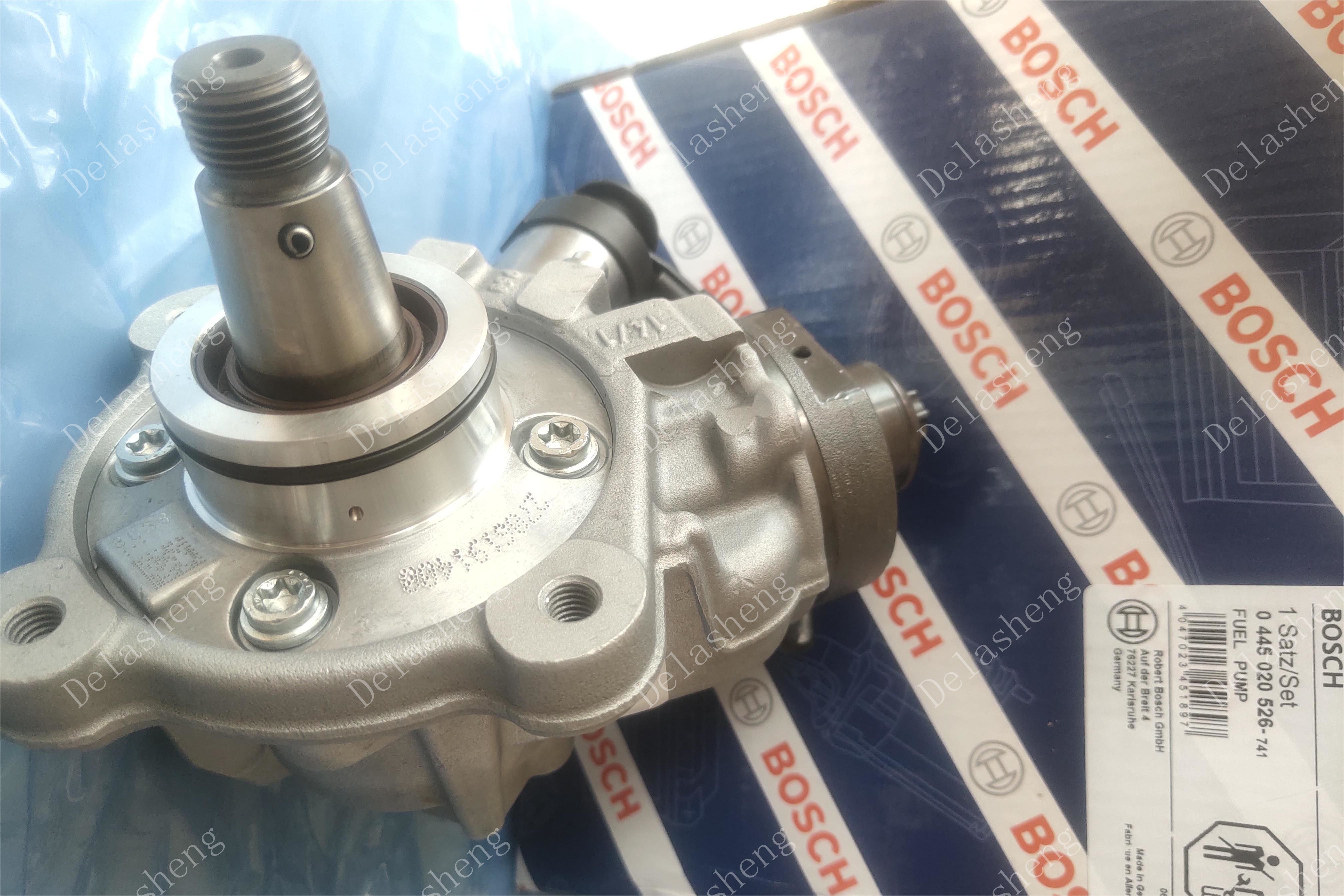 Turbocharged fuel pump DEUTZ 04123934 0445020526 Bosch